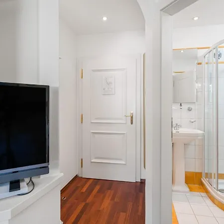 Hotel Gasthof Adler 4*