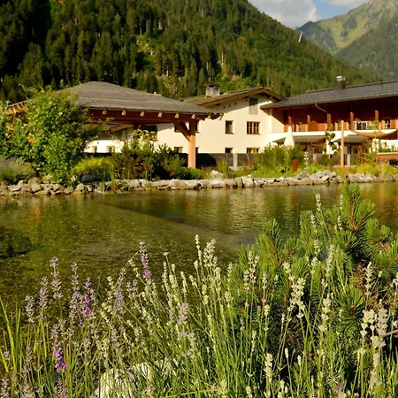 Adler Hotel 4*